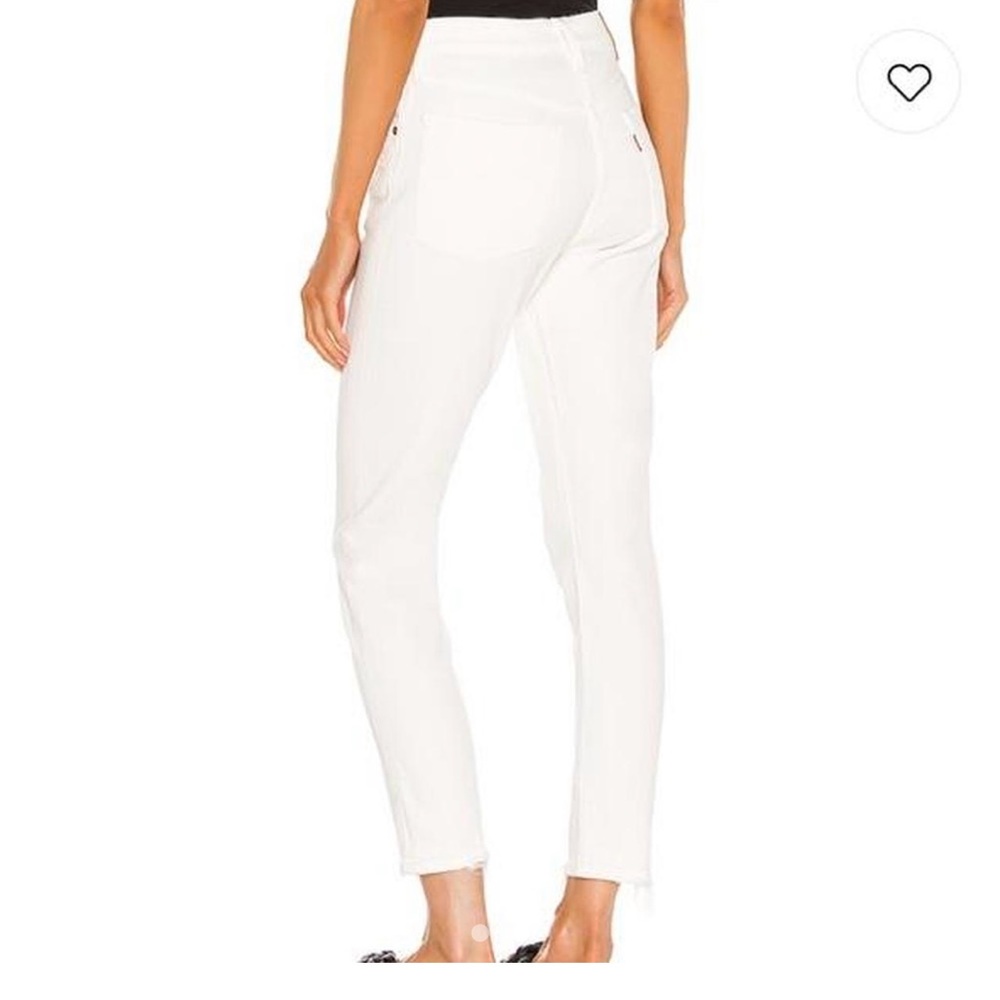 White Levi jeans